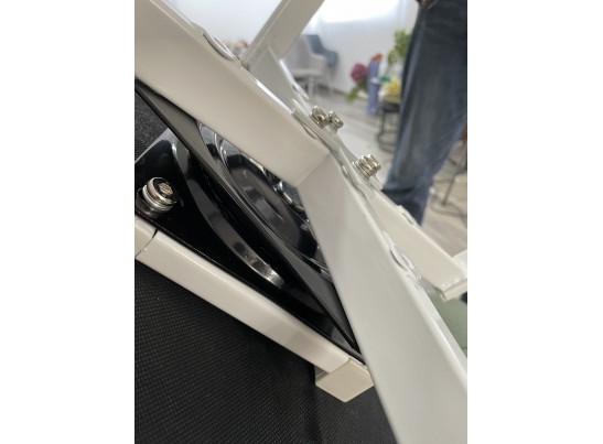 Стул MAVERICK 360 град. поворот. BLUVEL-03 LIGHT GREY, велюр/ белый каркас, в Кургане