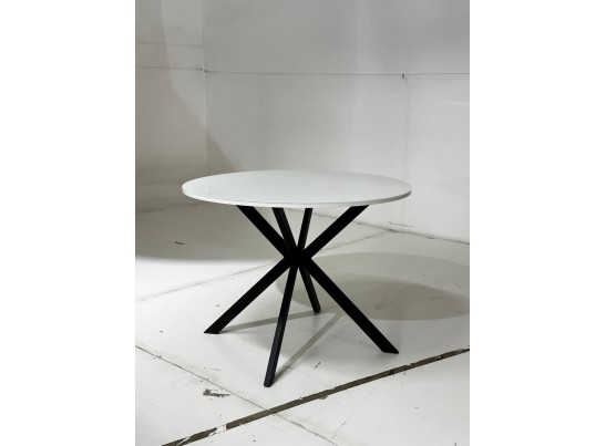 Стол ВЕГА D100 Белый, стекло/ черный каркас в Кургане