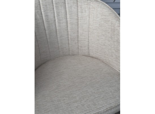 Стул DIANA Modica-40 бежево-белый, ткань / золотой каркас, ®DISAUR в Кургане